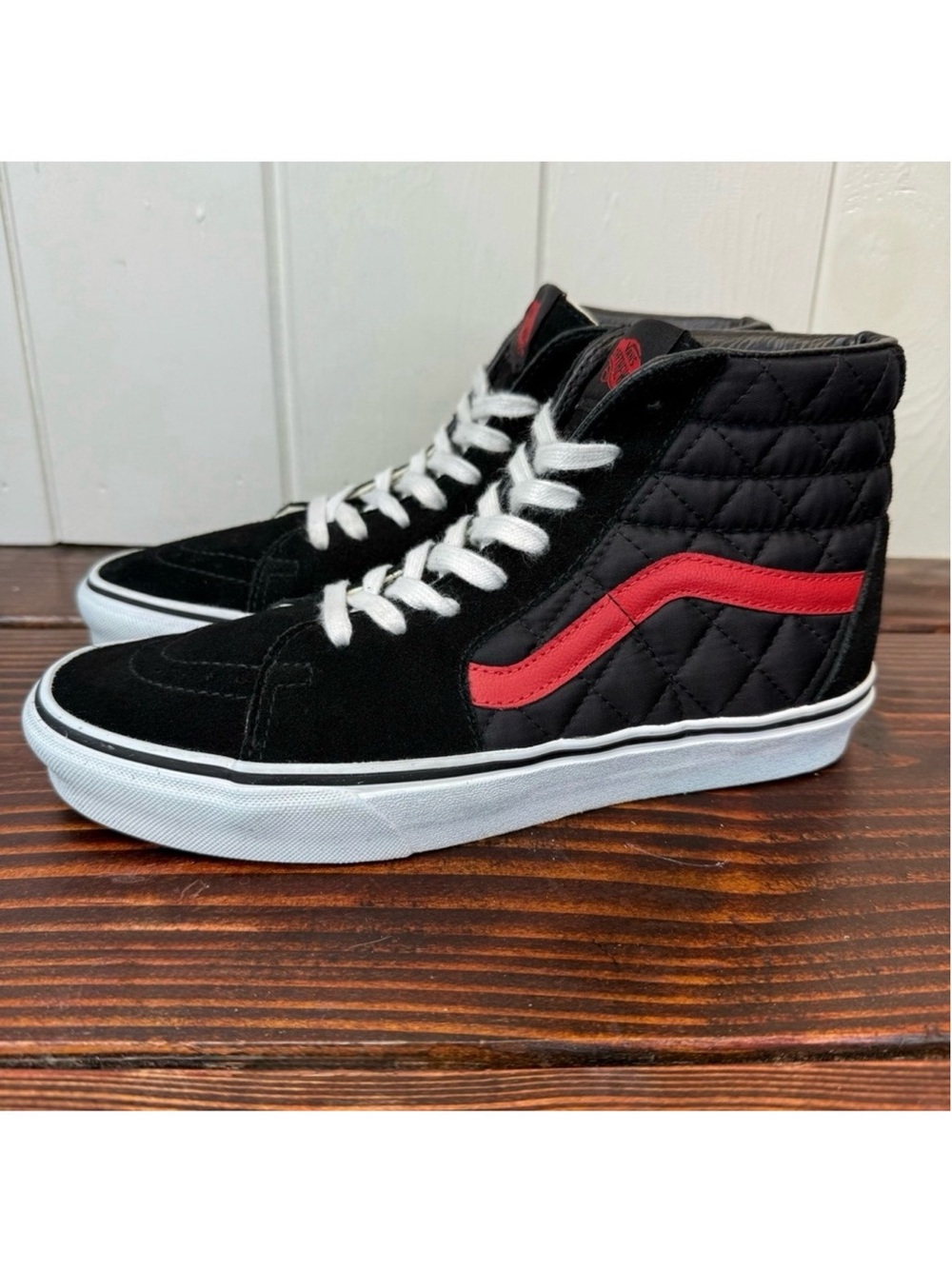 VANS Sk8-hi Quilted in Black & Red